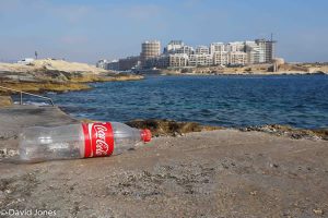 Collecting underwater plastic in Malta